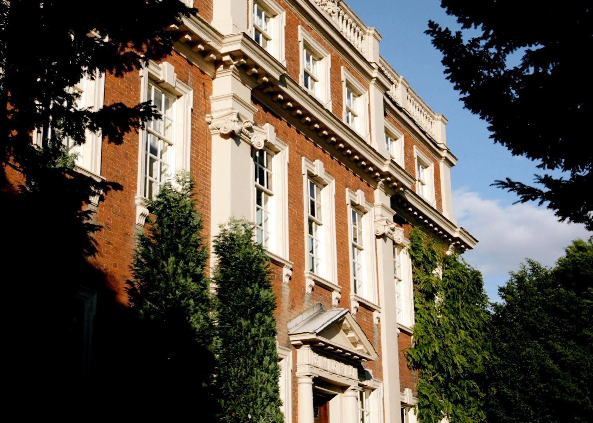 Swinfen Hall Hotel 리치필드 외부 사진